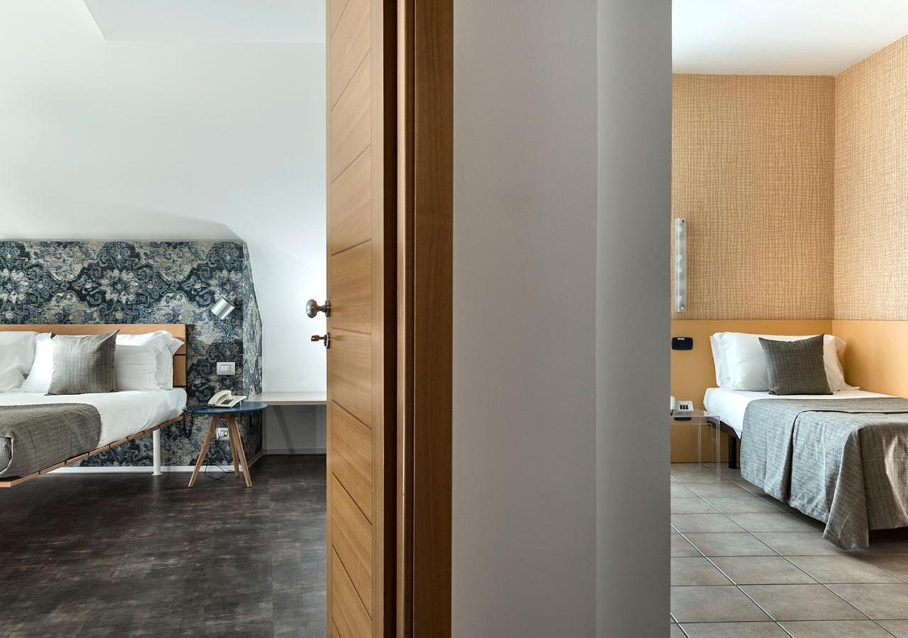 Hotel Rex - Fronte Mare Riccione Exterior photo